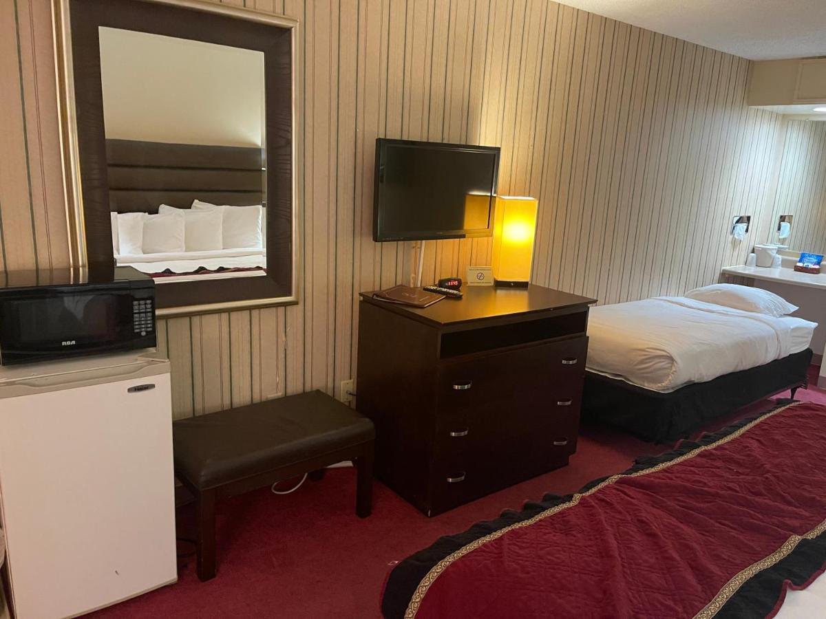 Dollinger'S Motor Inn Albion Екстер'єр фото