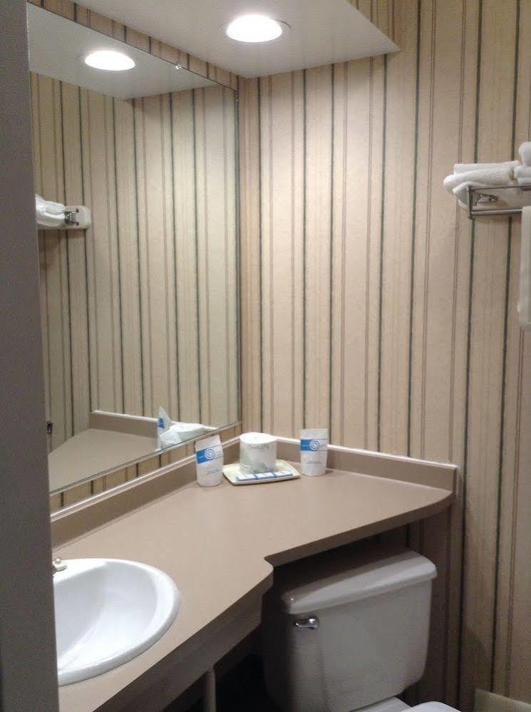 Dollinger'S Motor Inn Albion Екстер'єр фото